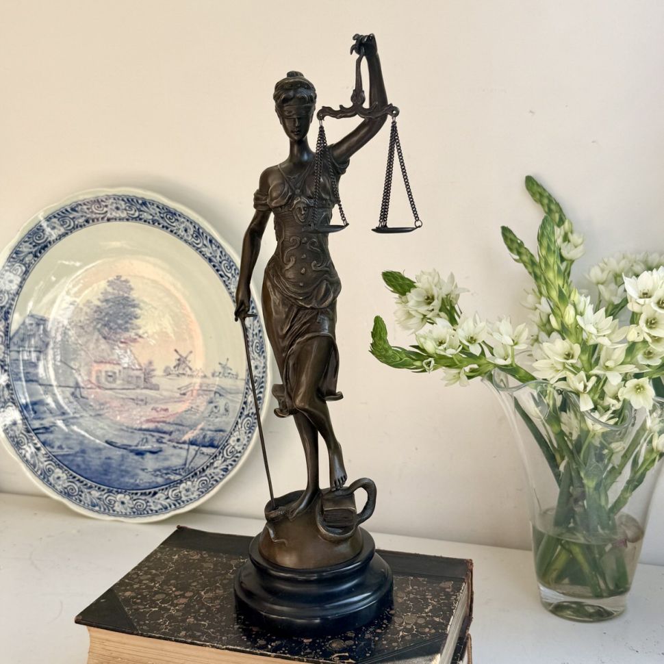 Скульптура Правосудие Фемида начало 19 века Mayer J.S. Deposse бронза мрамор