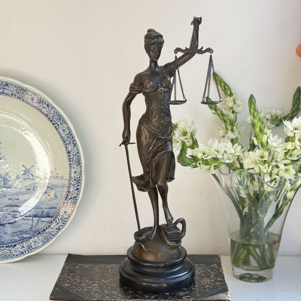 Скульптура Правосудие Фемида начало 19 века Mayer J.S. Deposse бронза мрамор