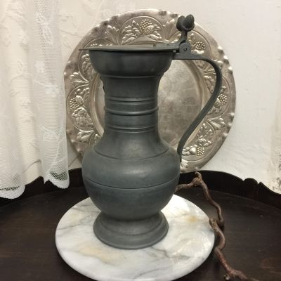 Кувшин оловянный с крышкой 25 см