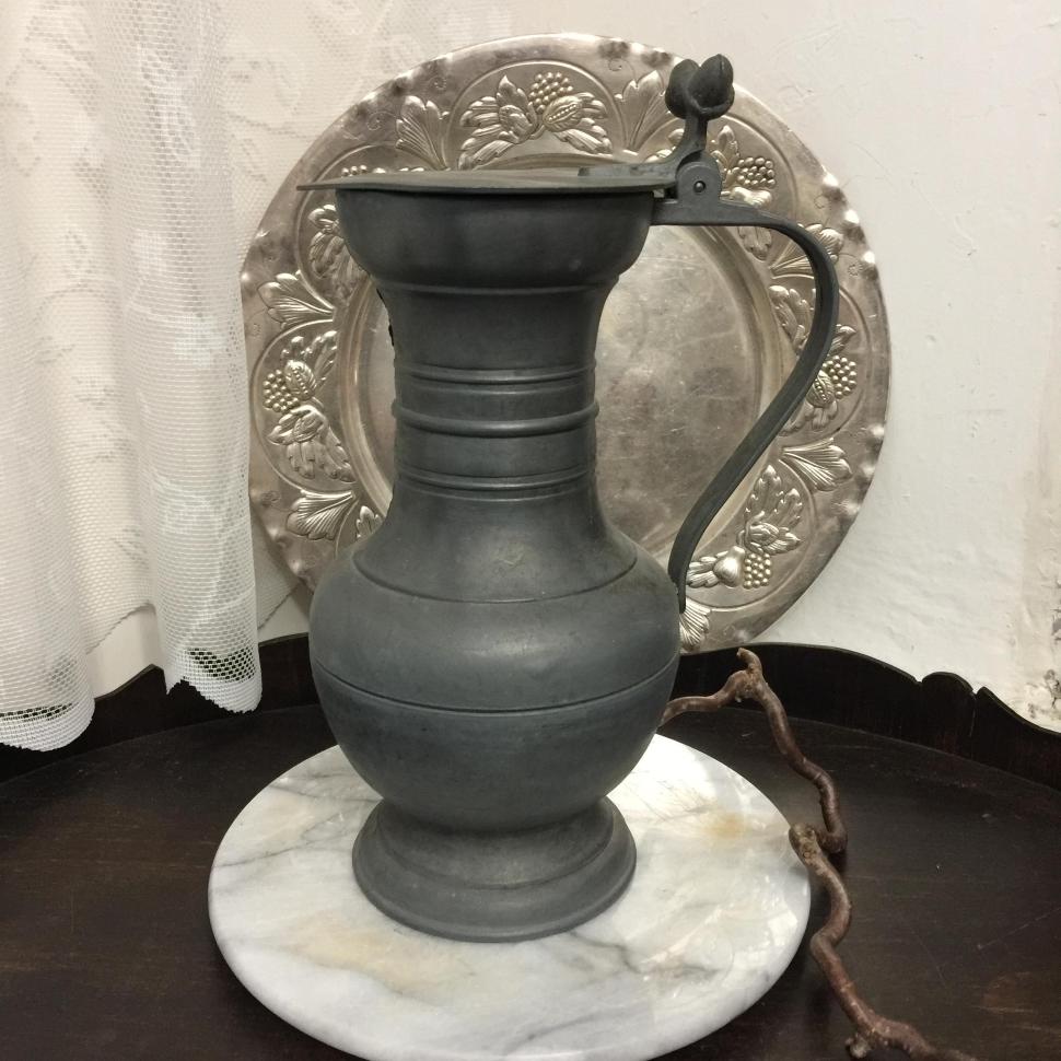 Кувшин оловянный с крышкой 25 см