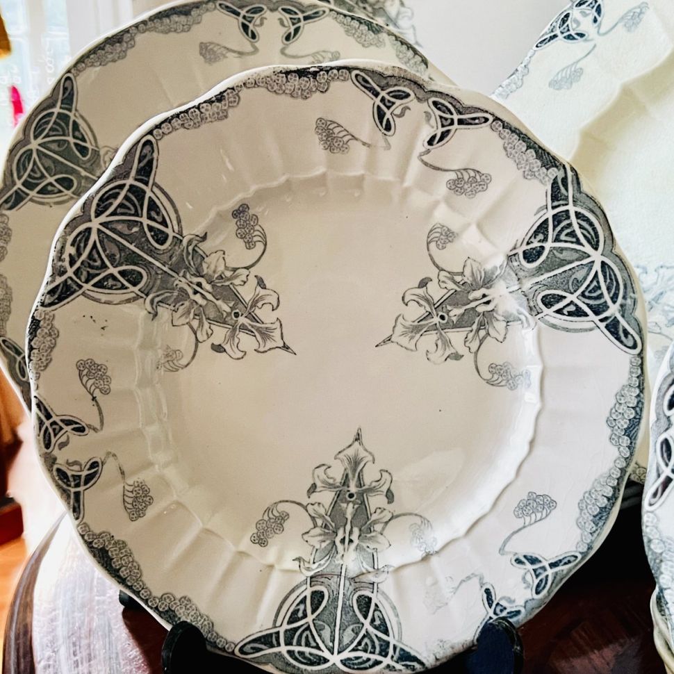 Тарелка  LG Lys 25 см Франция 1894-1913 гг.