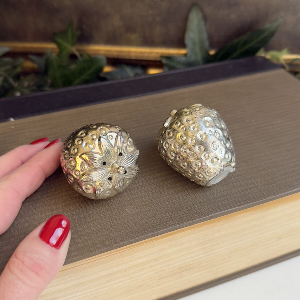 Солонка-перечница Клубника 5 см серебрение 