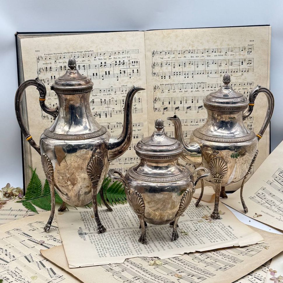 Сахарница на ножках UDNER серебрение Англия