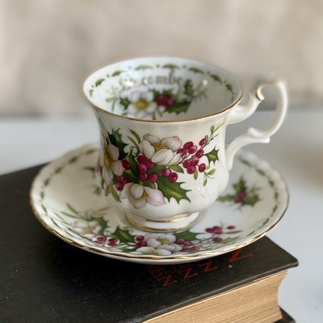 Кофейная пара December Royal Albert