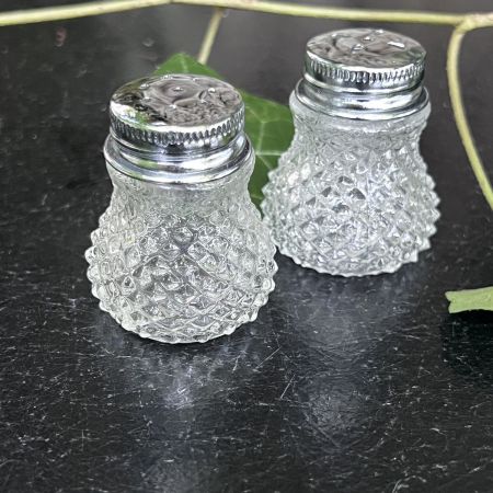 Солонка 4 см стекло сталь
