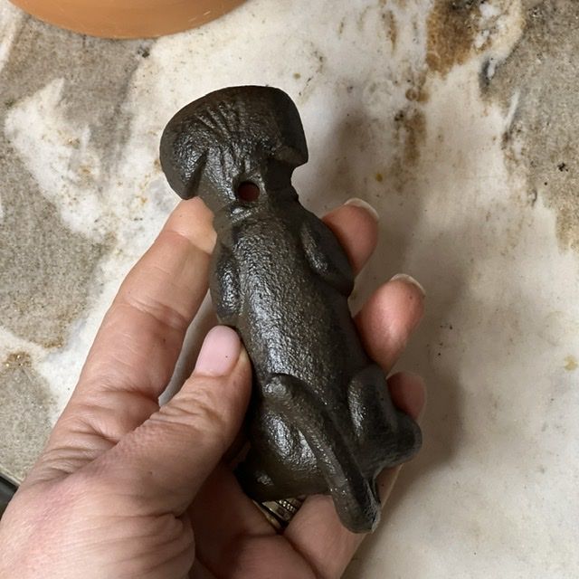 Крючок малый собака чугун