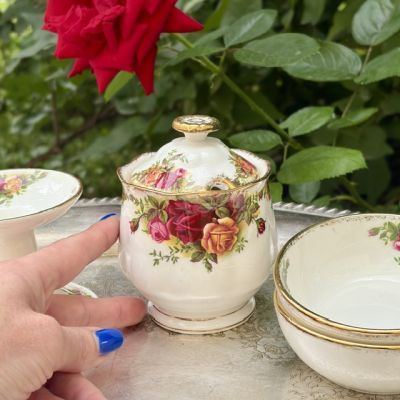 Сахарница Royal Albert Old Country Roses 11 см фарфор Англия