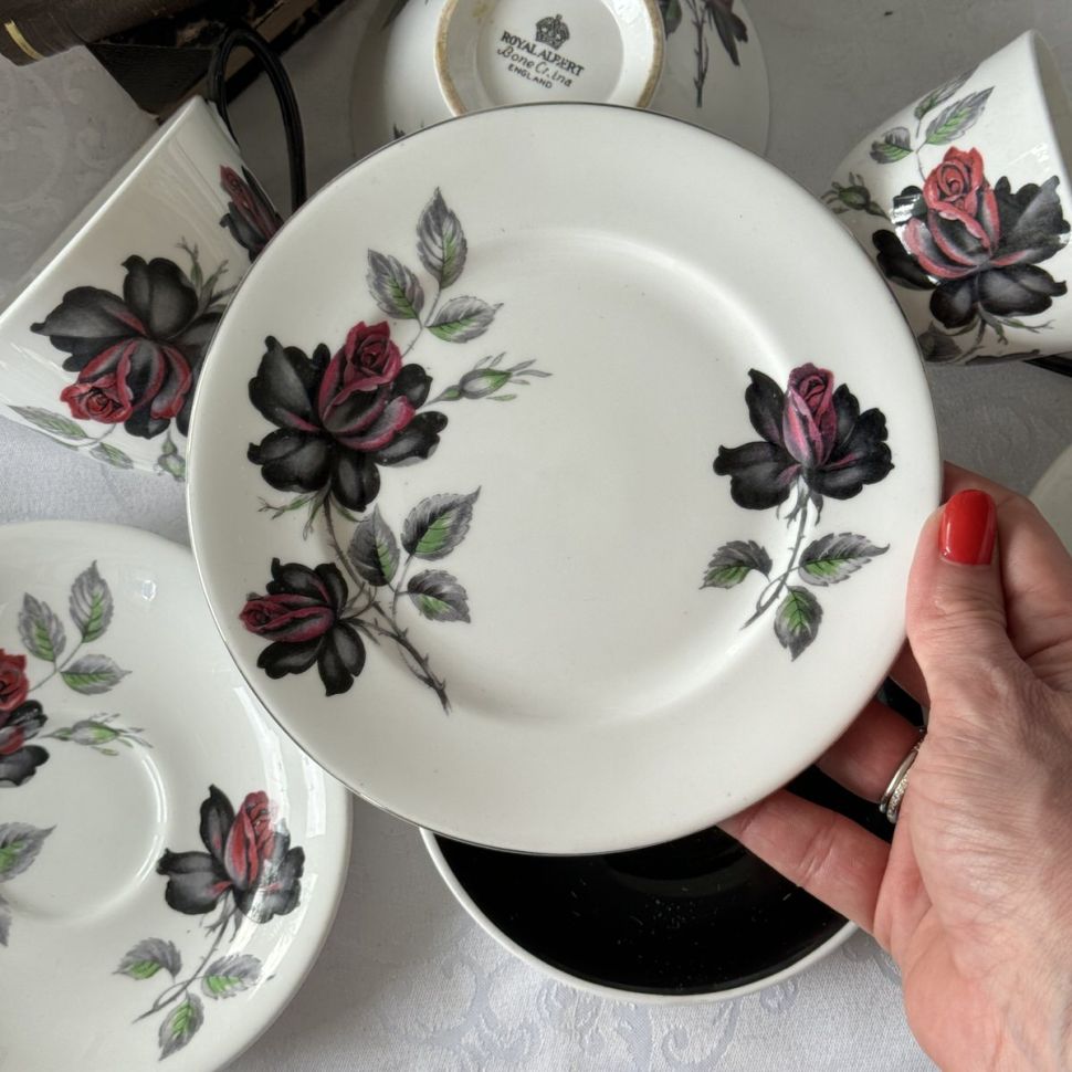 Тарелка Royal Albert Masquerade 1950-1960 гг 16 см кайма серебрение Англия