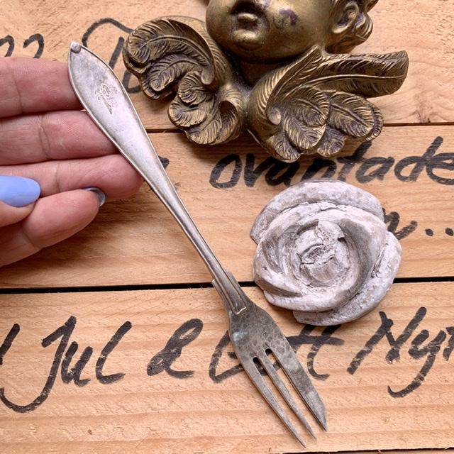 Вилка десертная 15 см Лепесток мельхиор 