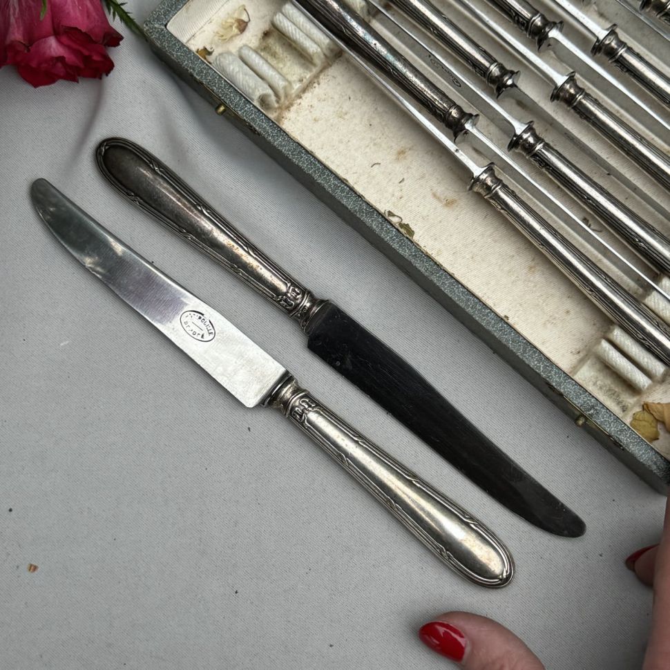 Нож столовый 21 см Antipouille Depose серебрение сталь Франция