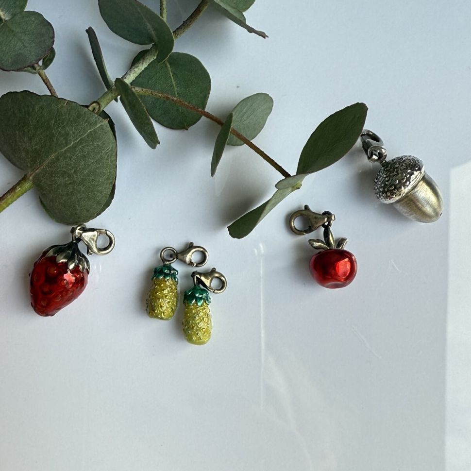 Подвеска шарм Клубника 2,5 см в стиле Thomas Sabo 925 