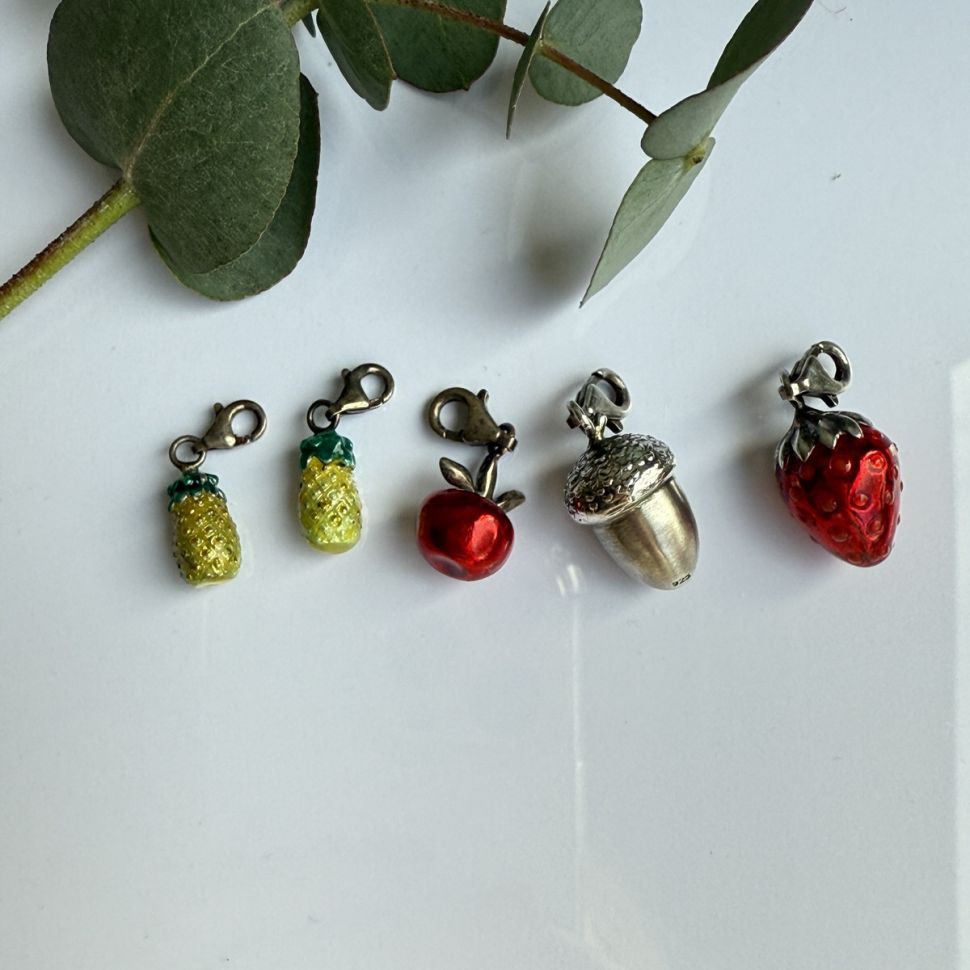 Подвеска шарм Клубника 2,5 см в стиле Thomas Sabo 925 