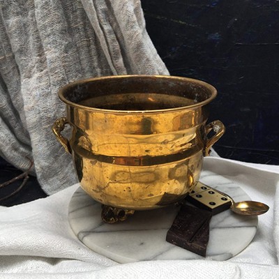 Кашпо горшочек с ручками на трех ножках