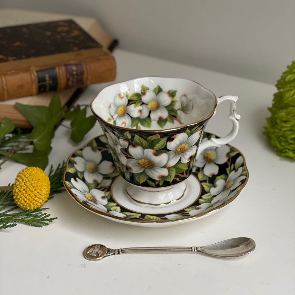 Чайная пара черный Royal Albert Provincial Flowers Dogwood 200 мл Англия