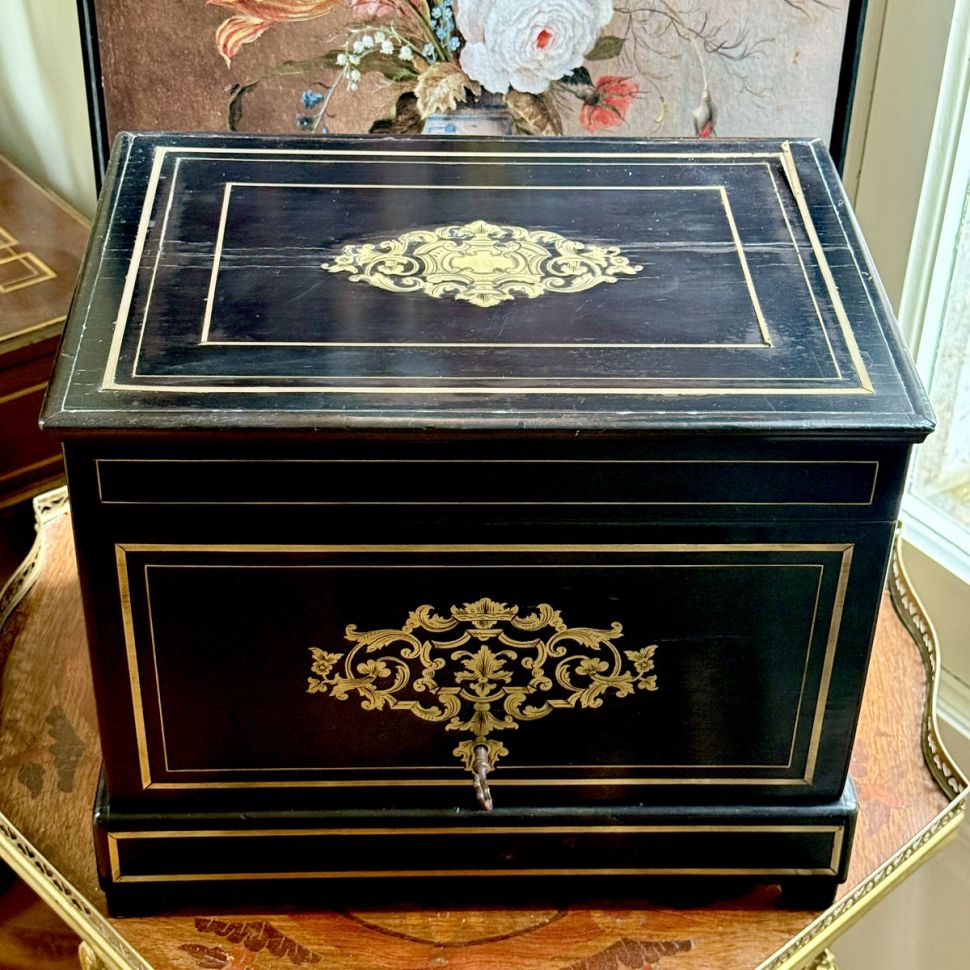 Бар эпохи Наполеона III дерево латунь хрусталь 