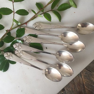 Ложка кофейная с лилией, набор 6 шт. мельхиор