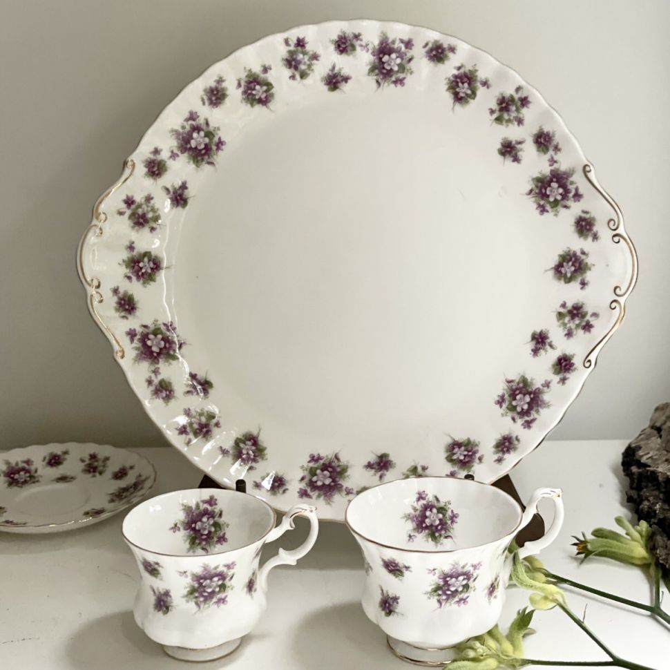 Блюдо Sweet Violets Royal Albert 31 см Англия