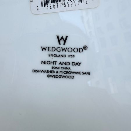 Блюдо Wedgwood Night and Day 30 см фарфор Англия
