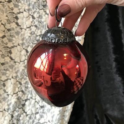 Стеклянный новогодний шар-шишка