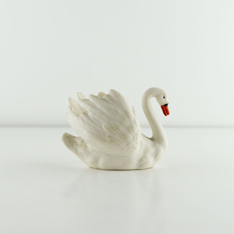 Статуэтка Лебедь