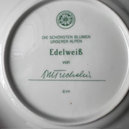 Тарелка Franklin Porcelain Edelweib 20 см фарфор Германия