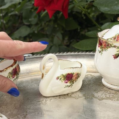 Розетка Royal Albert Old Country Roses 8 см Лебедь фарфор Англия