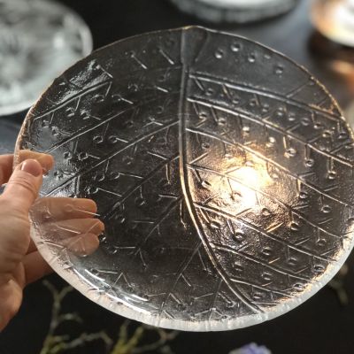 Тарелка 24,5см рисунок дерево хрусталь