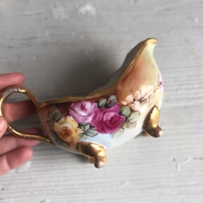 Соусник на ножках