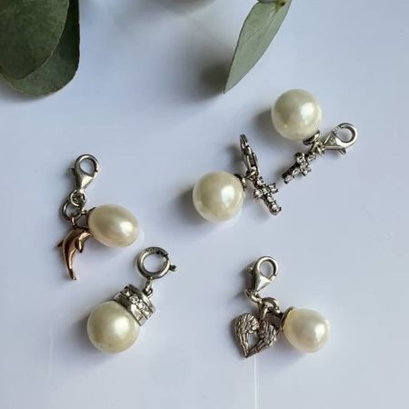 Подвеска шарм Thomas Sabo Жемчуг и крест 1,5 см 925 