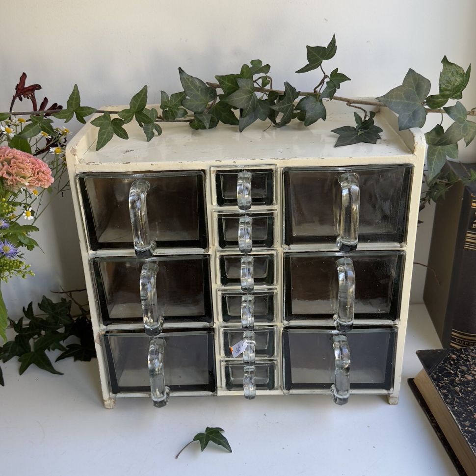 Полка со стеклянными ящиками первая половина XX века