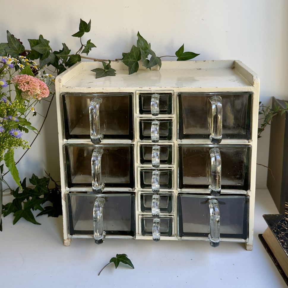 Полка со стеклянными ящиками первая половина XX века
