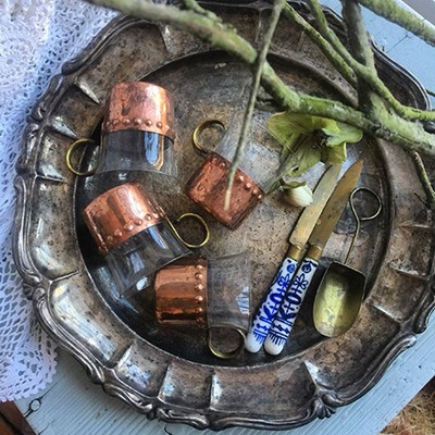 Стакан стеклянный в медном подстаканнике с латунной ручкой