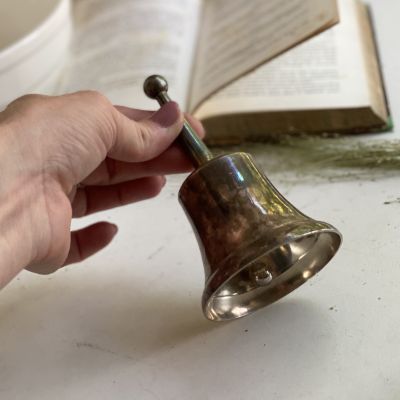 Колокольчик 12 см мельхиор патина