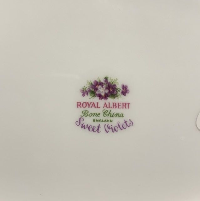 Сахарница Sweets Violets Royal Albert 9 см Англия