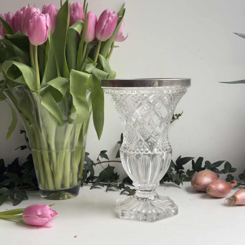 Ваза на постаменте 24 см хрусталь серебрение