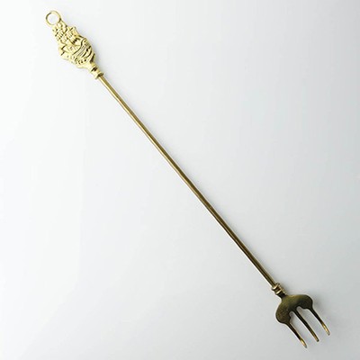 Вила латунная каминная