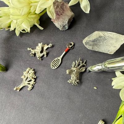 Брошь Олень 3 см серебро 