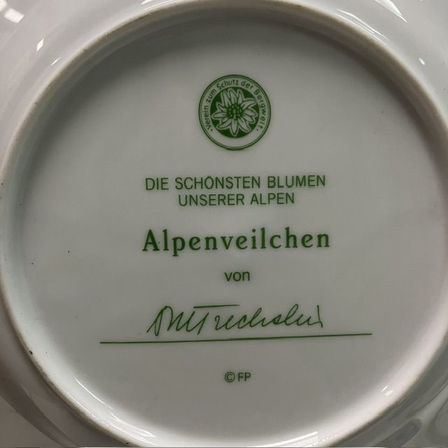 Тарелка Franklin Porcelain Альпийские цветы Alpenveilchen  20 см фарфор Германия 