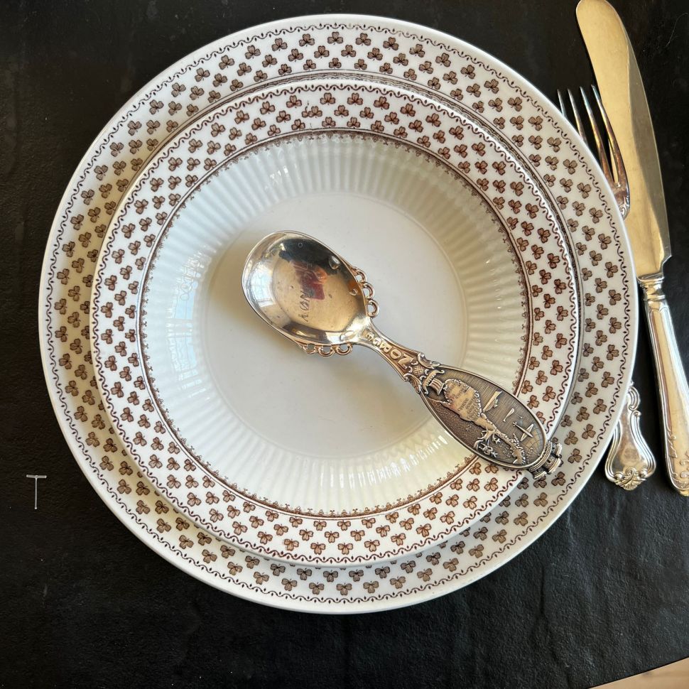 Тарелка глубокая Adams Wedgwood Group Sharon  20 см Англия уценка