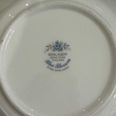 Тарелка глубокая Royal Albert Blue Blossom 20 см Англия