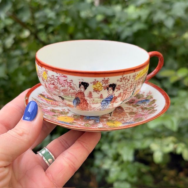 Чайная пара Гейши в парке 200 мл фарфор Япония литофания