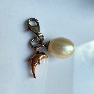 Подвеска шарм Thomas Sabo Жемчуг и дельфин 1,5 см 925