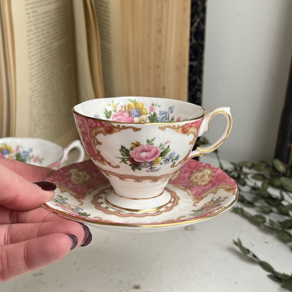 Кофейная пара Royal Albert Lady Carlyle 130 мл Англия 1950-1970 гг.