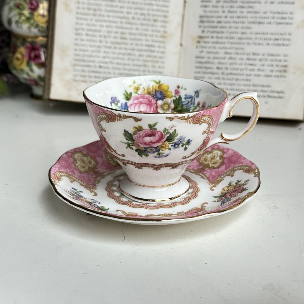 Кофейная пара Royal Albert Lady Carlyle 130 мл Англия 1950-1970 гг.