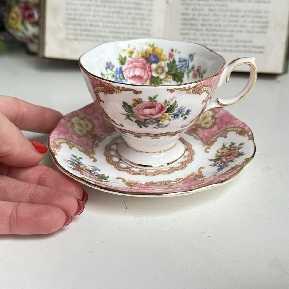 Кофейная пара Royal Albert Lady Carlyle 130 мл Англия 1950-1970 гг.