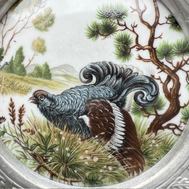 Блюдце подставка Vohenstrauss Глухарь 10 см олово Германия