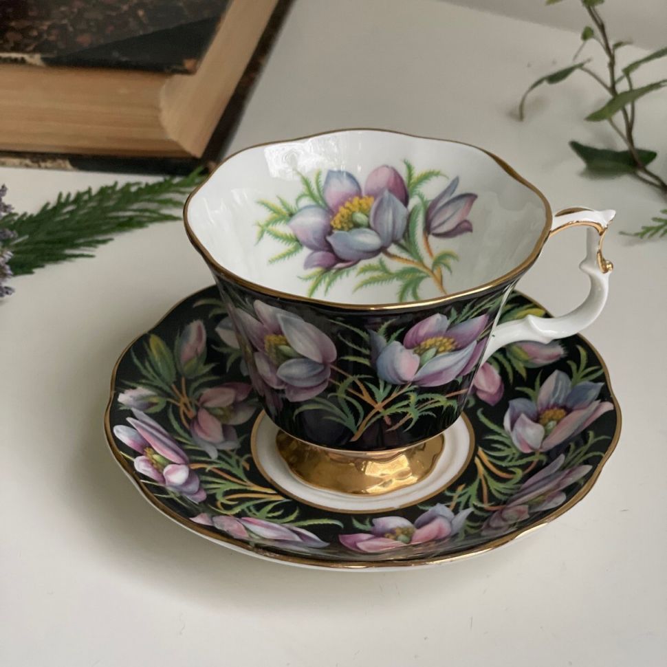 Чайная пара черный Royal Albert Provincial Flowers Prairie Crocus 200 мл Англия 