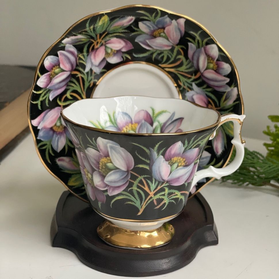 Чайная пара черный Royal Albert Provincial Flowers Prairie Crocus 200 мл Англия 