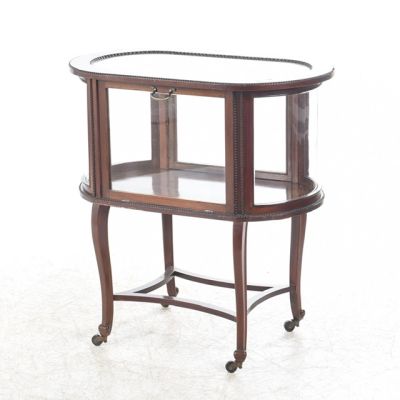 Бар секретер с фацетным стеклом и колесиками