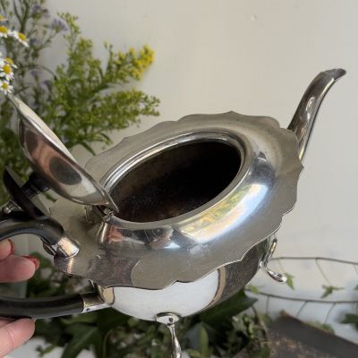 Кофейник 1 л на ножках серебрение Англия  